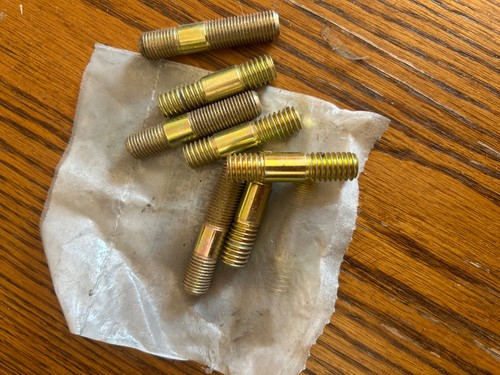 Manifold elbow studs - manifold,
